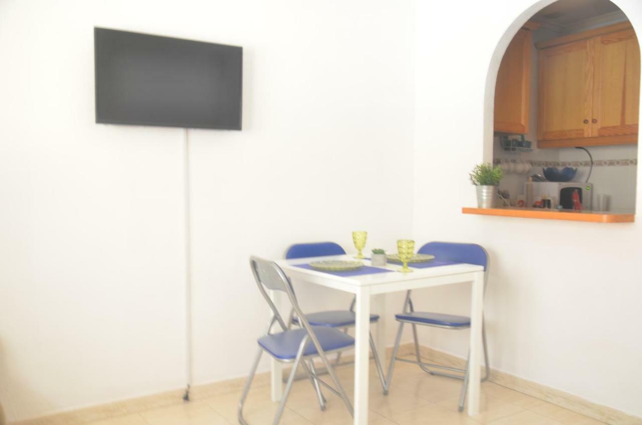 Pretty Studio With Swimming Pool Torrevieja Exterior foto